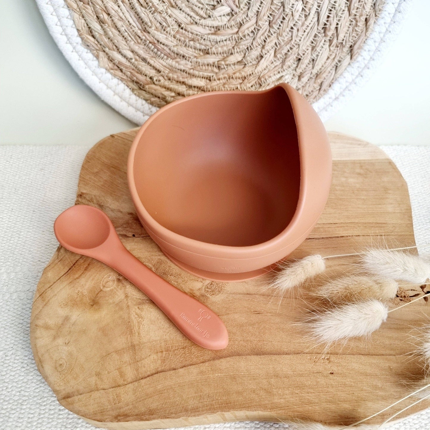 Rutschfeste Silikonschale mit Saugnapf & weichem Löffel