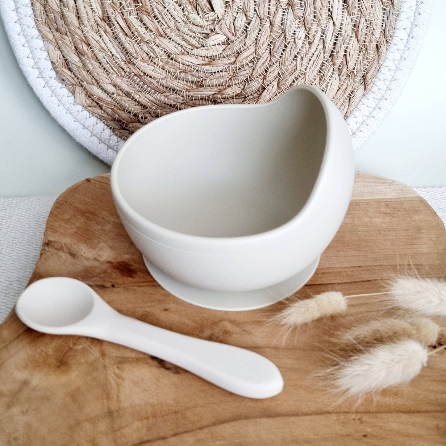 Rutschfeste Silikonschale mit Saugnapf & weichem Löffel
