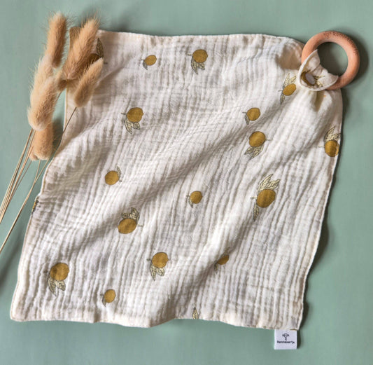 Kuscheltuch mit Beißring aus Buche