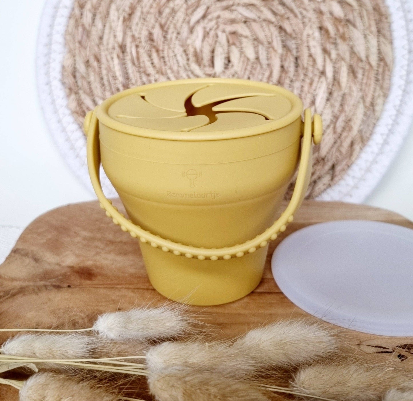 Faltbarer Silikon-Snackbecher mit Deckel